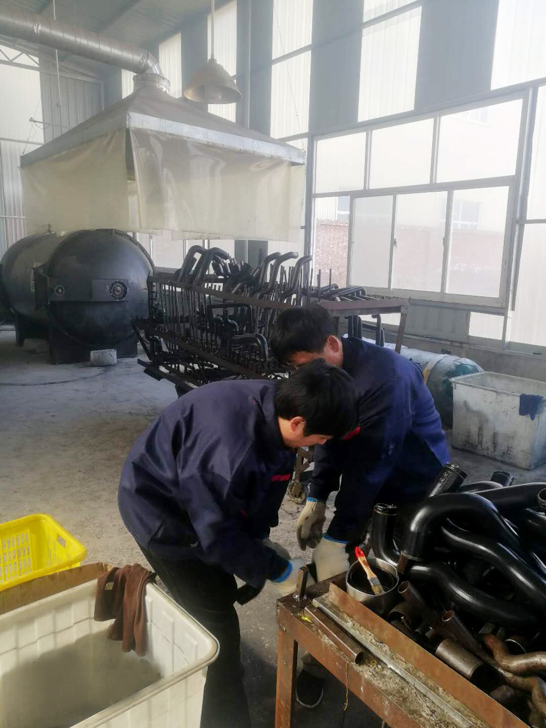 The division of labor and cooperation of rubber - 3
